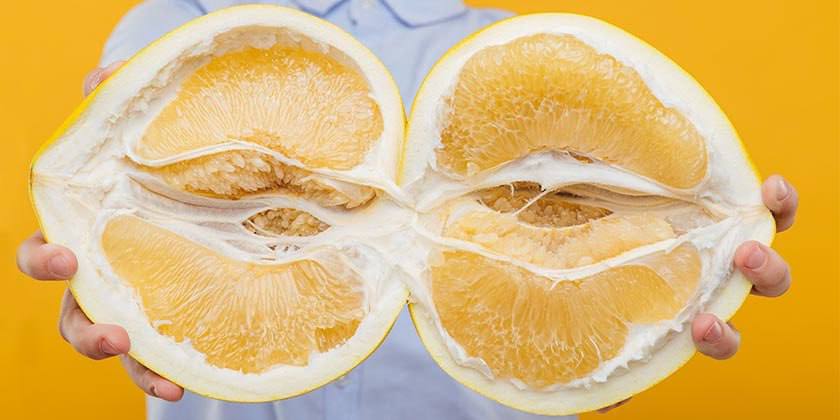 Pomelo — tropikalna delikatność na Twoim talerzu